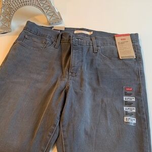 Levi's missy 311 shaping skinny Jeans in Charcoal